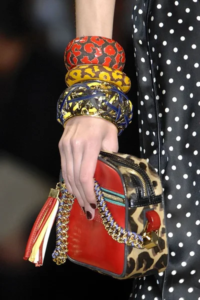 Look 13
